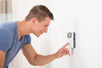 La Mesa Locksmith La Mesa, CA 619-210-0383 - 9a-lock-installation